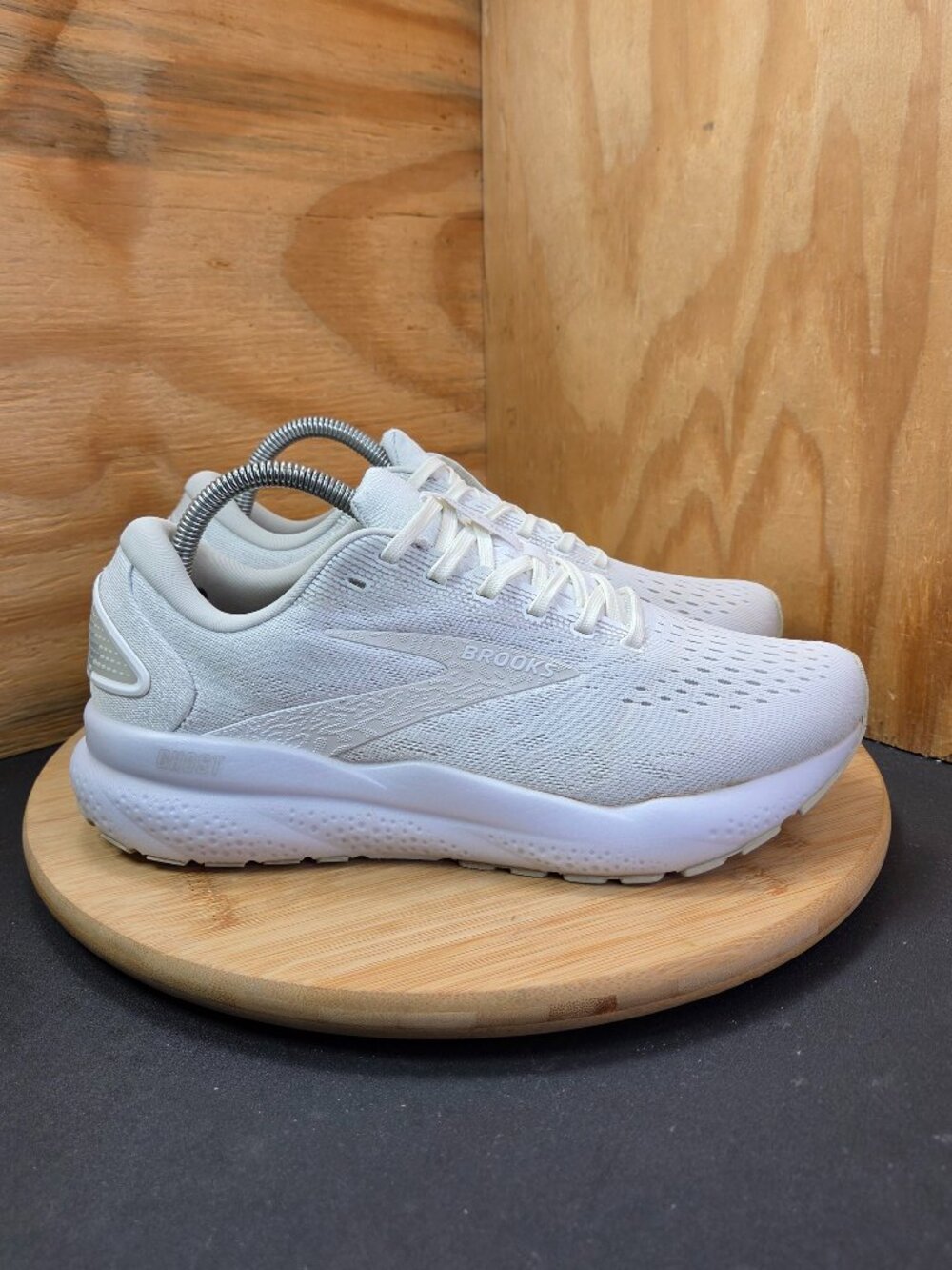 Brooks Ghost 16 Womens White Running Shoes Sneakers Size 10